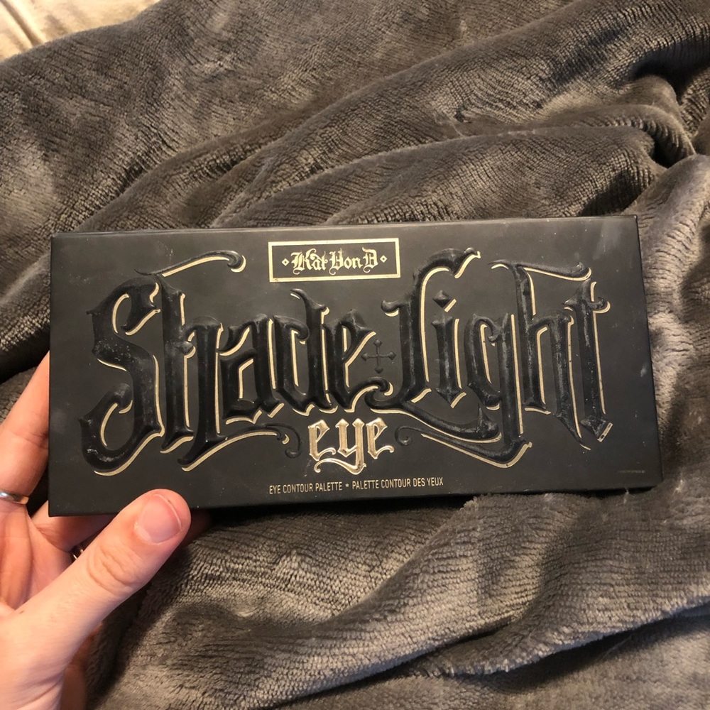 Kat Von D “Shade + Light Eye” Palette